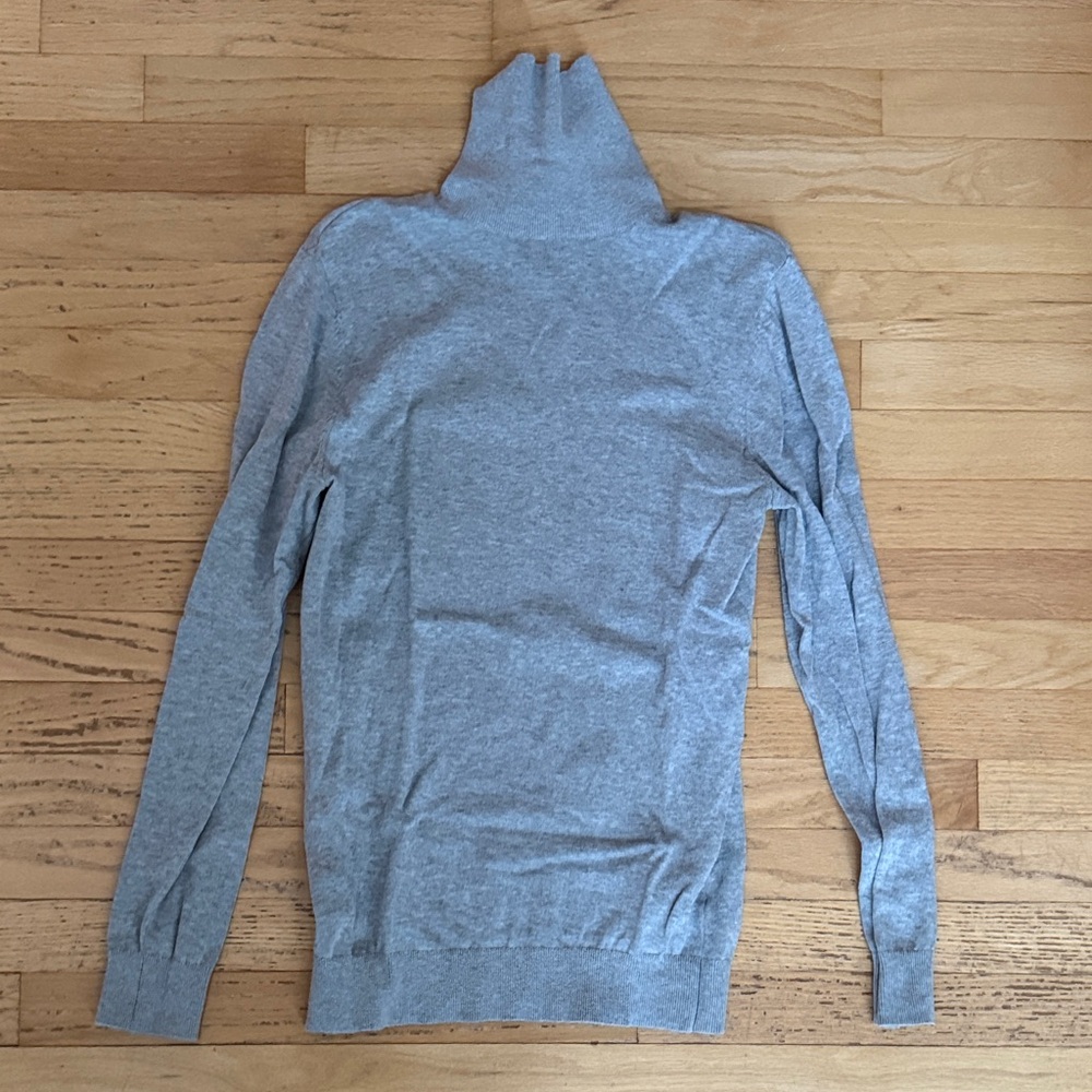 H&M Light Gray Turtleneck Sweater